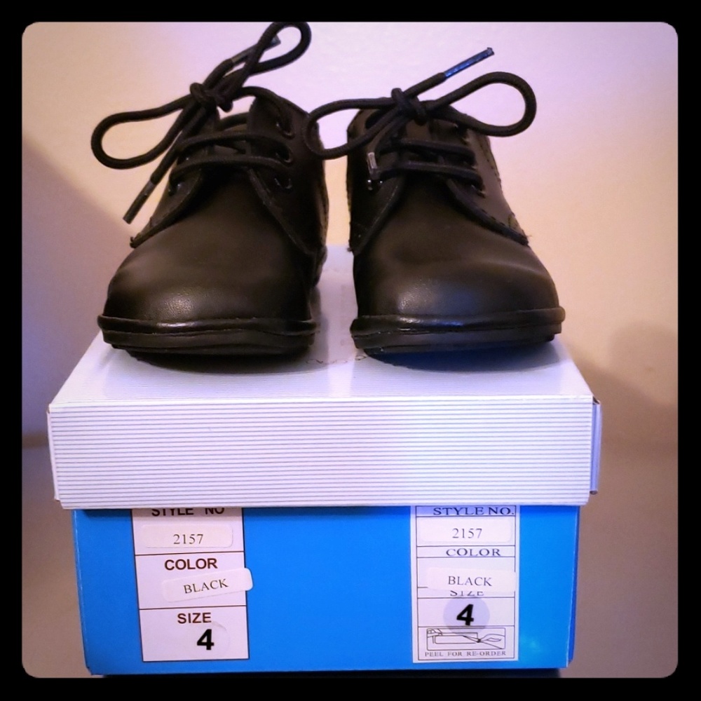 Toddler boys shoe